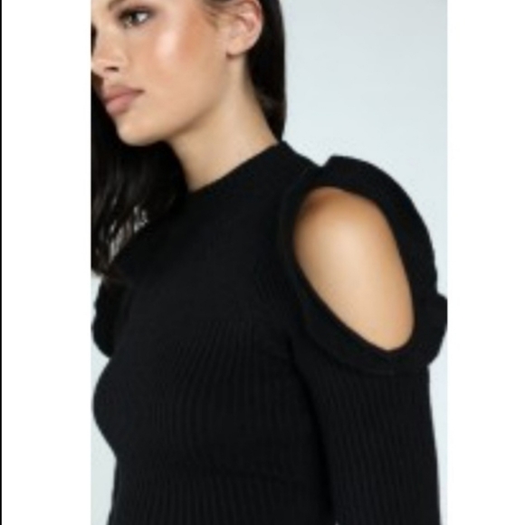 5/$30 Long Sleeve Knit W/Ruffle Detail - Picture 9 of 11
